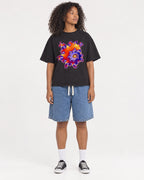 Mockup Boxy Heavyweight Tee Black female full-body 05