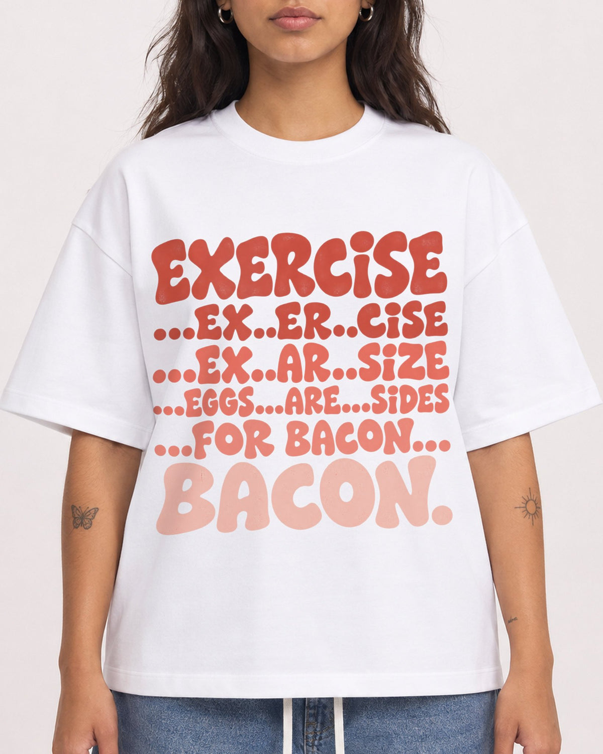 Mockup Boxy Heavyweight Tee White female close-up 06