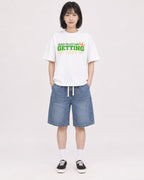 Mockup Boxy Heavyweight Tee White female full-body 11