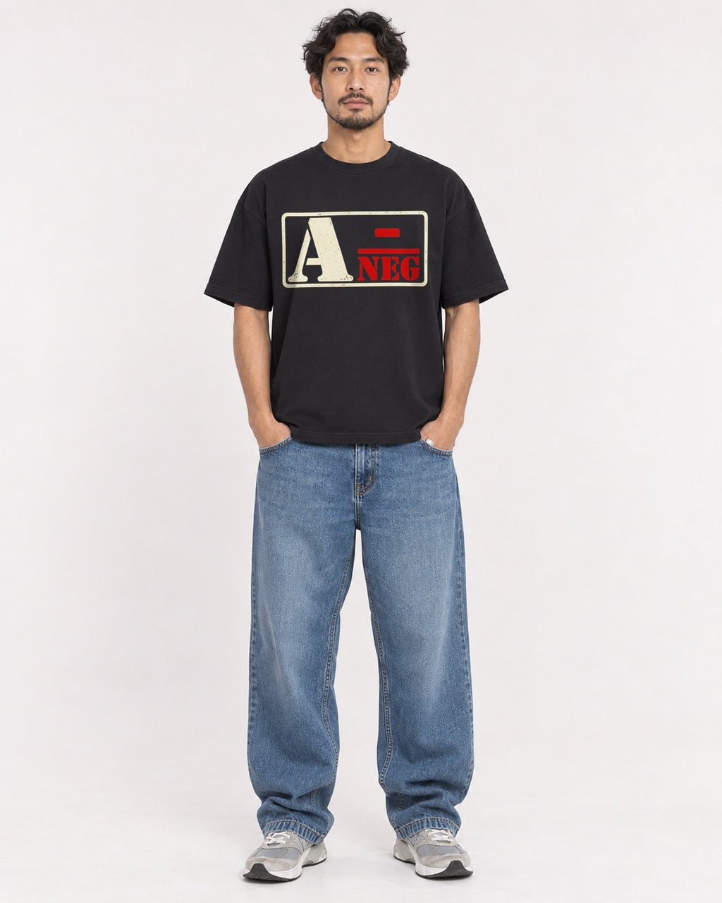 Mockup Boxy Heavyweight Tee Black male full-body 02