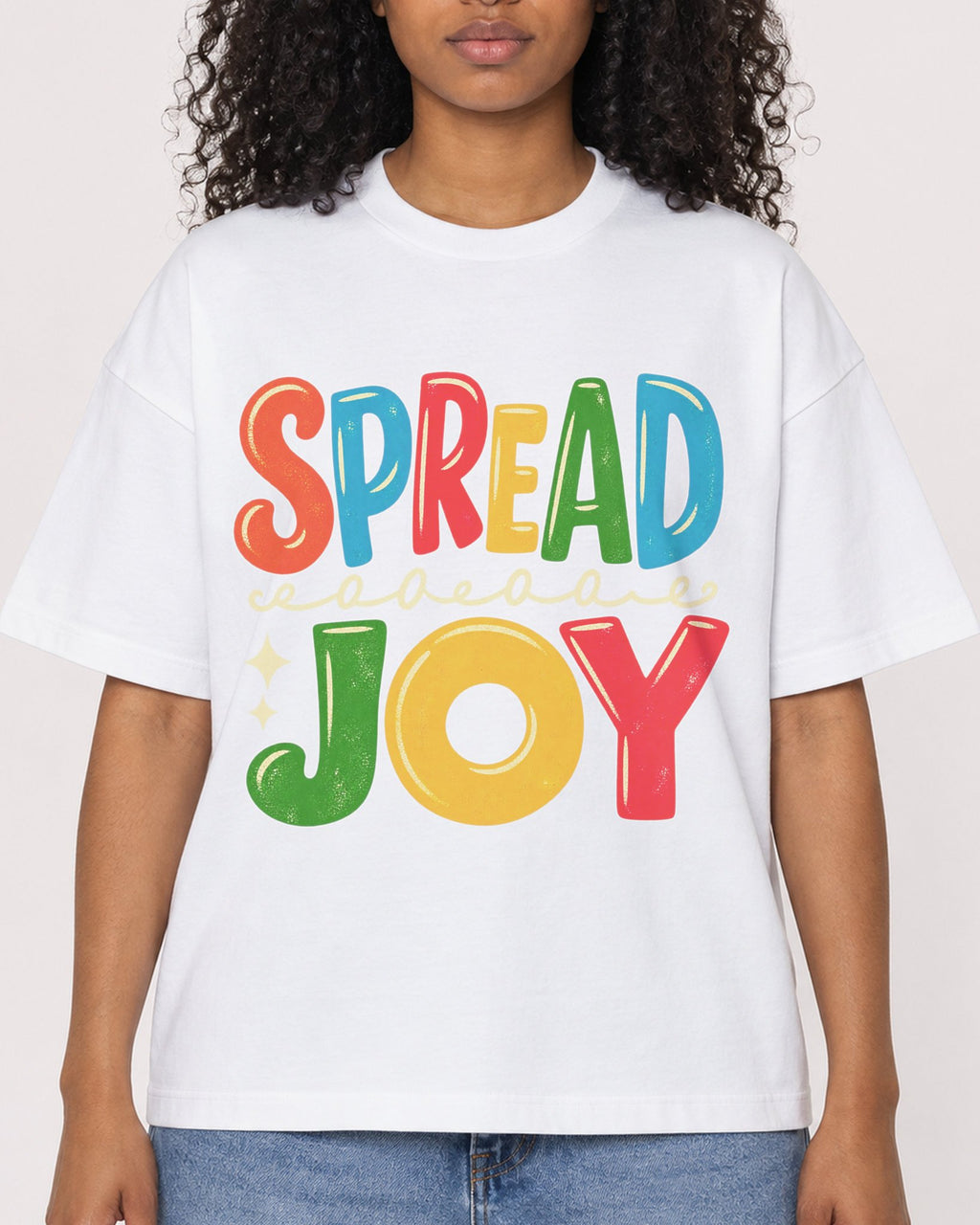 Mockup Boxy Heavyweight Tee White female close-up 05
