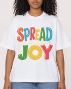 Mockup Boxy Heavyweight Tee White female close-up 05