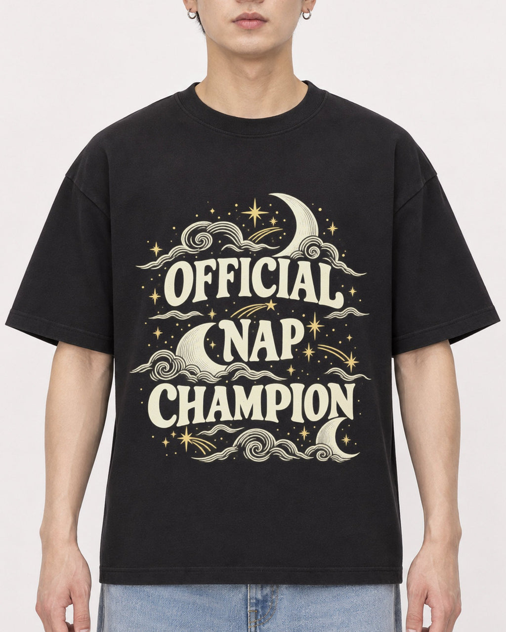 Mockup Boxy Heavyweight Tee Black male close-up 01