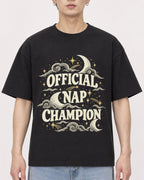 Mockup Boxy Heavyweight Tee Black male close-up 01