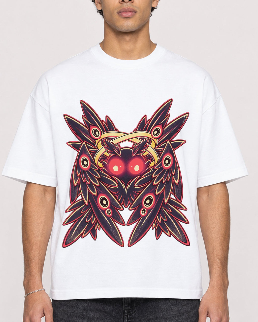 Mockup Boxy Heavyweight Tee White male close-up 10