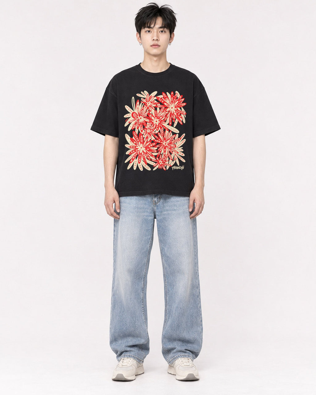 Mockup Boxy Heavyweight Tee Black male full-body 01