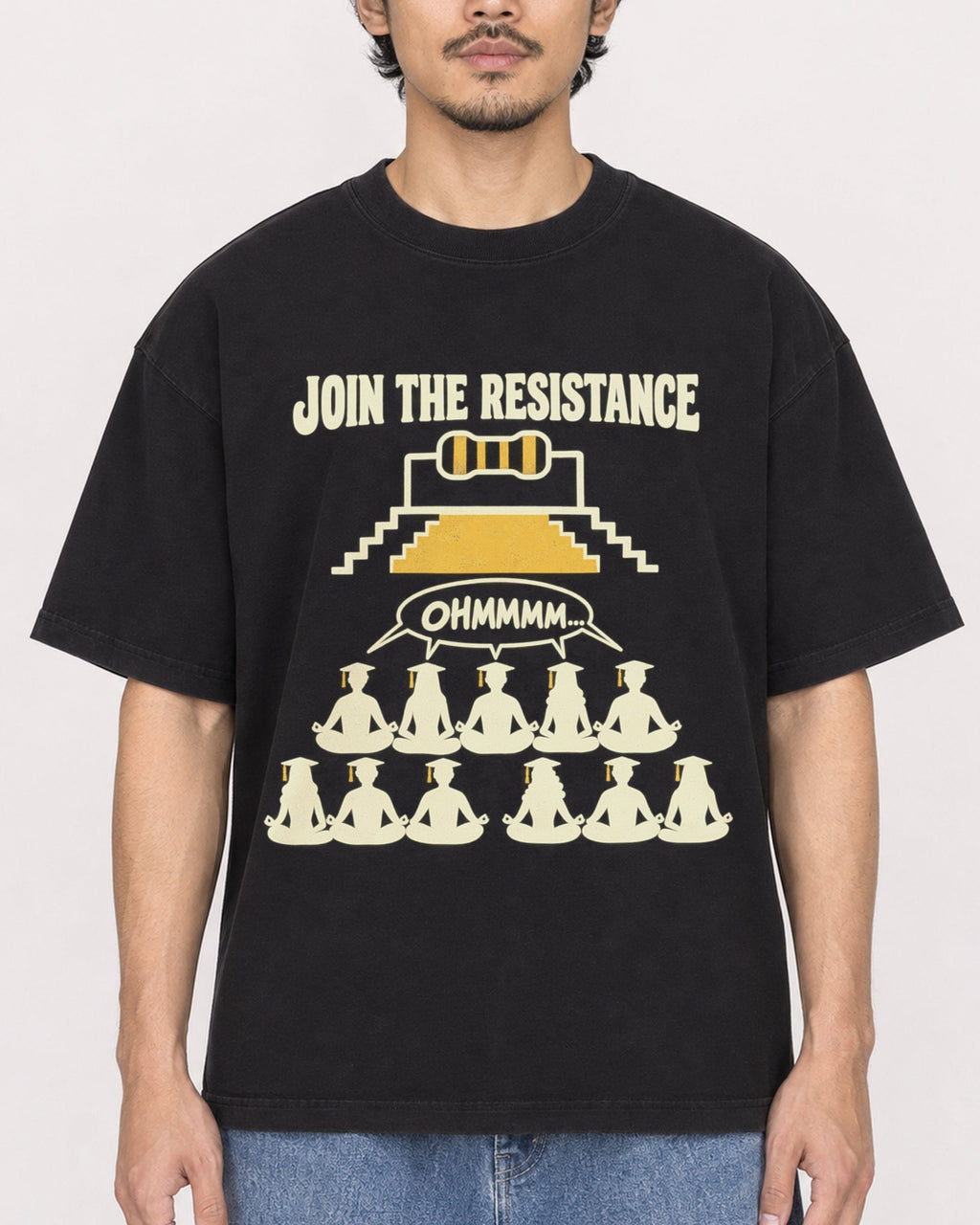 Mockup Boxy Heavyweight Tee Black male close-up 02