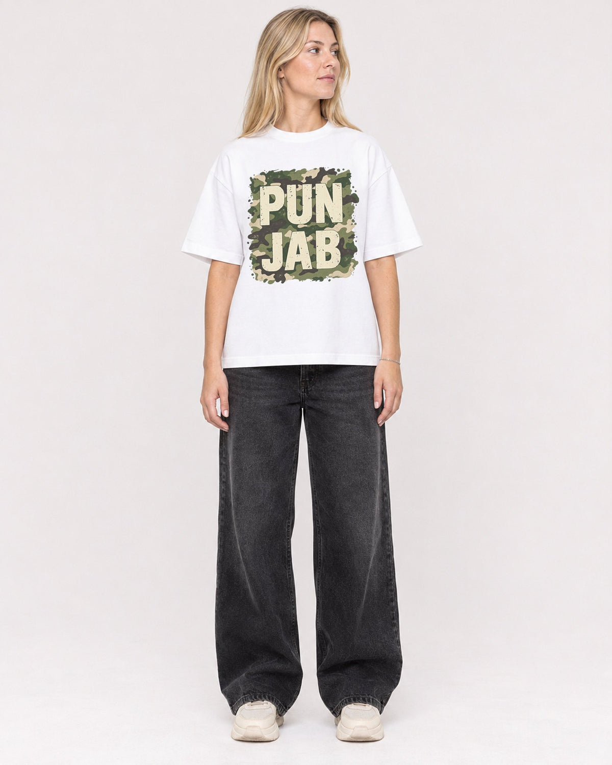 Mockup Boxy Heavyweight Tee White female full-body 08