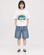 Mockup Boxy Heavyweight Tee White female full-body 11