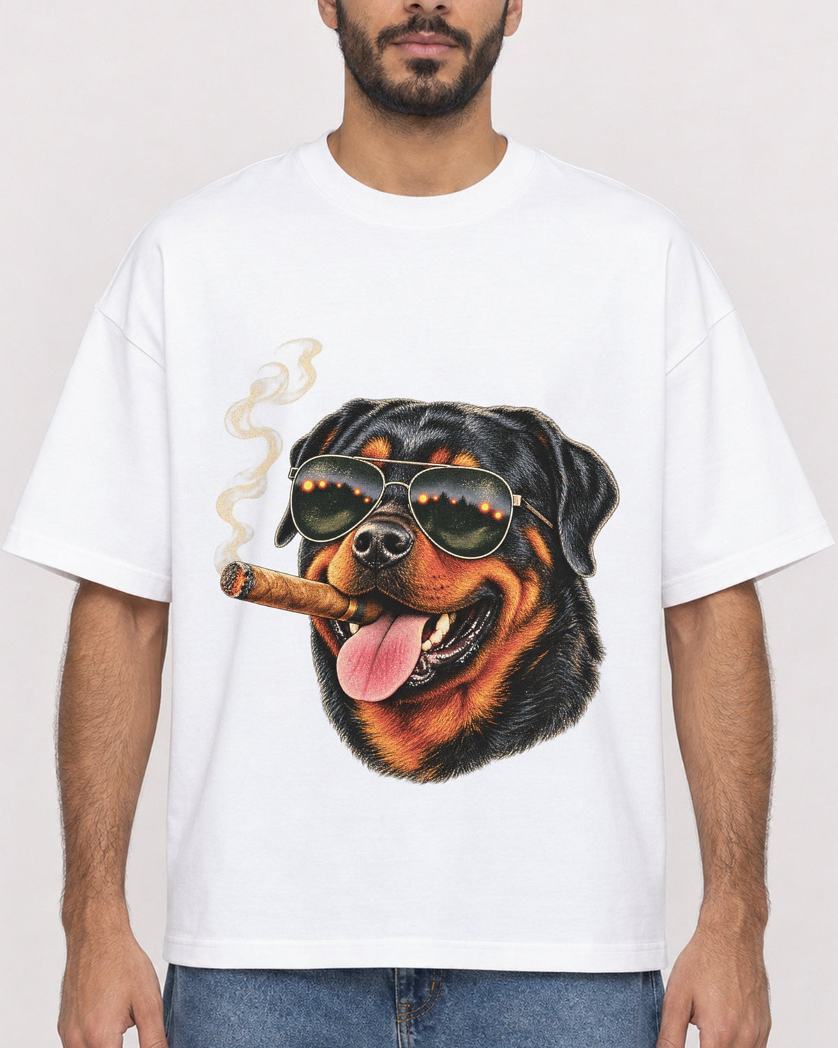 Mockup Boxy Heavyweight Tee White male close-up 07