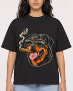 Mockup Boxy Heavyweight Tee Black female close-up 07