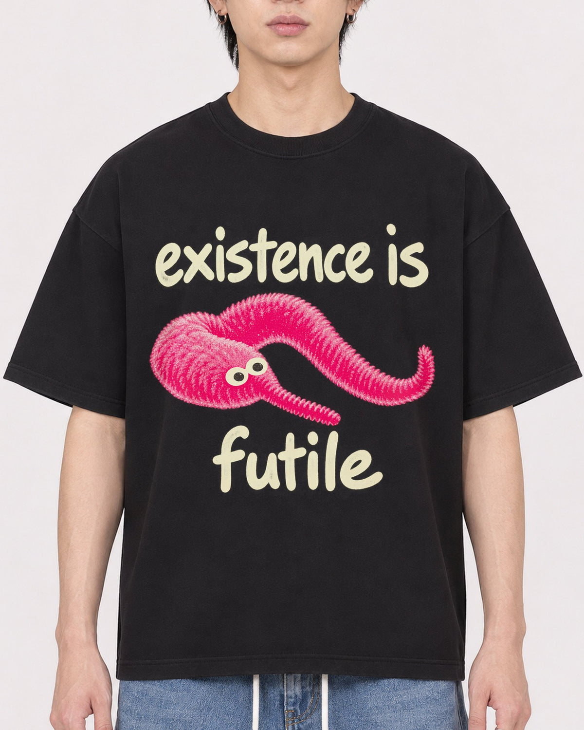 Mockup Boxy Heavyweight Tee Black male close-up 11