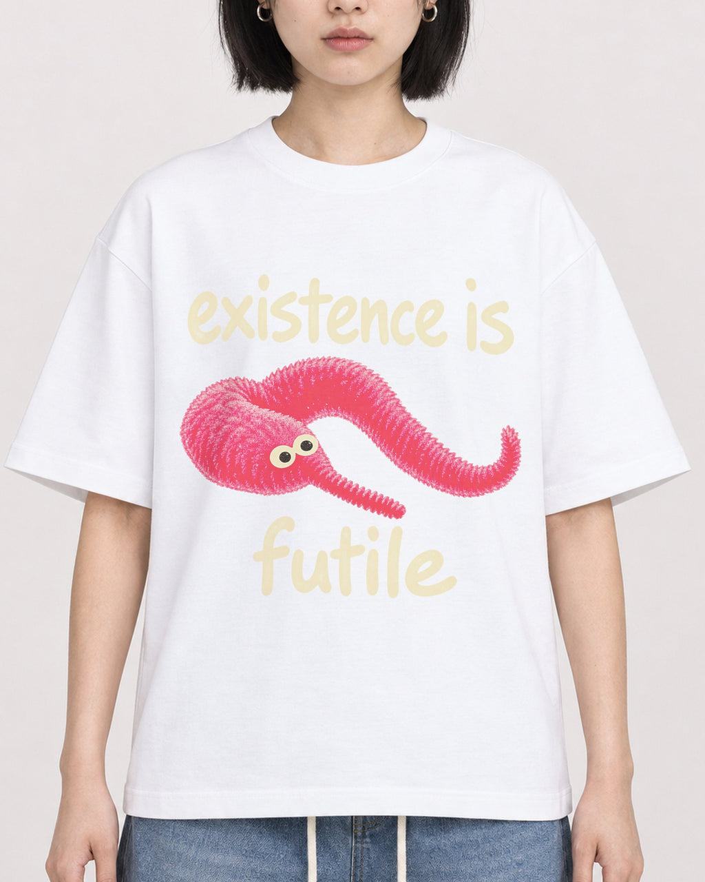 Mockup Boxy Heavyweight Tee White female close-up 11