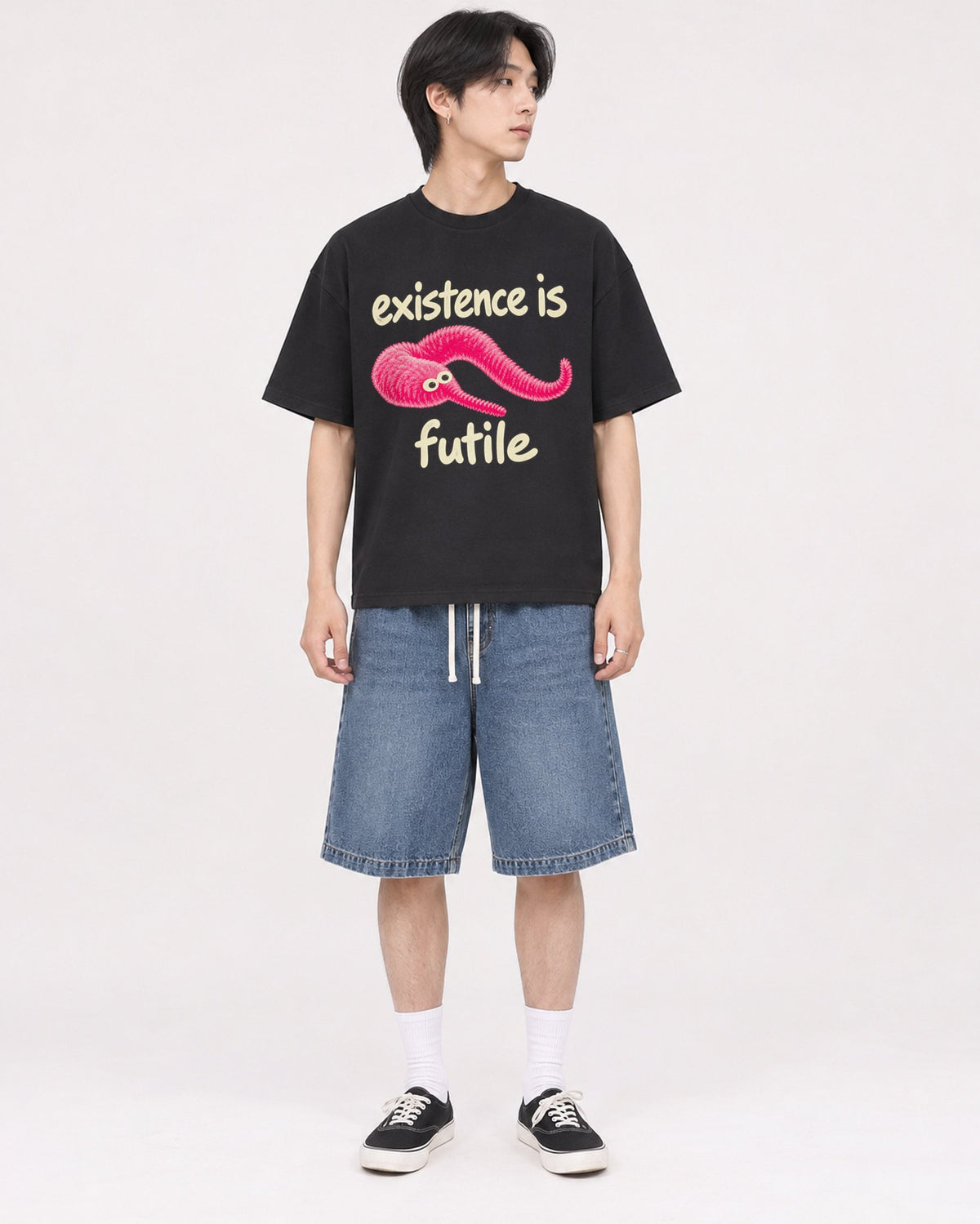 Mockup Boxy Heavyweight Tee Black male full-body 11