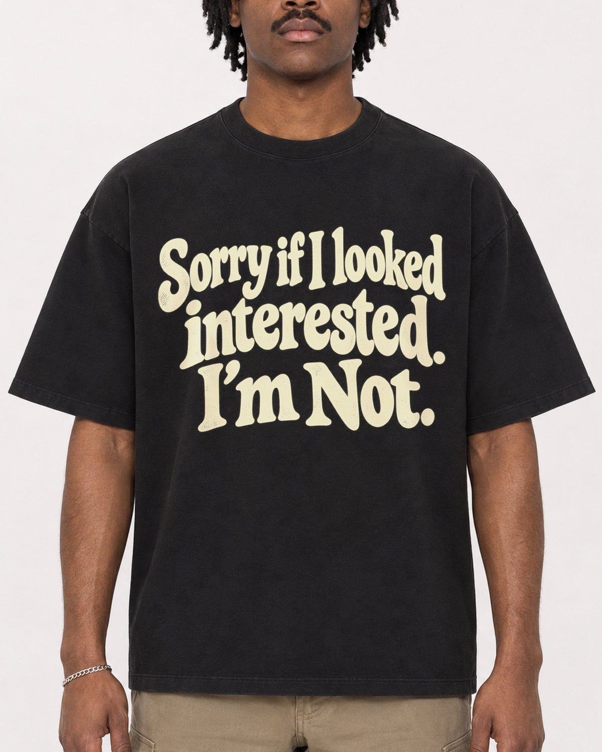 Mockup Boxy Heavyweight Tee Black male close-up 04
