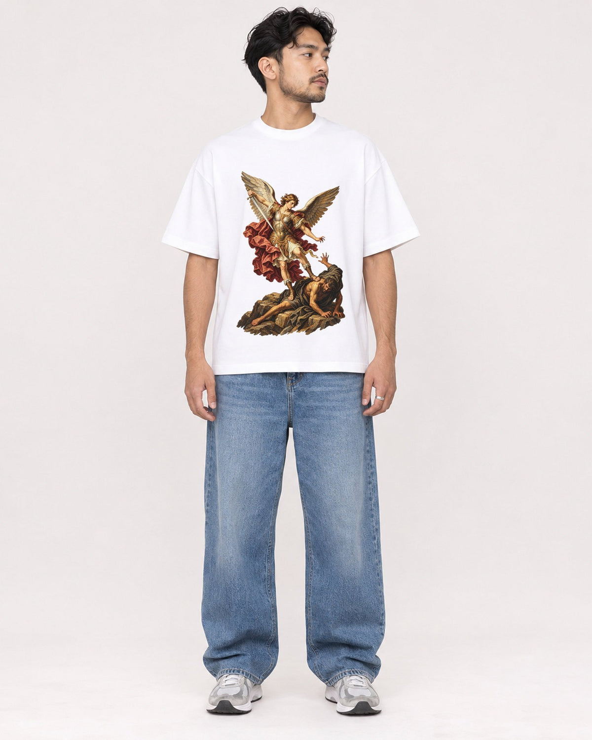 Mockup Boxy Heavyweight Tee White male full-body 02