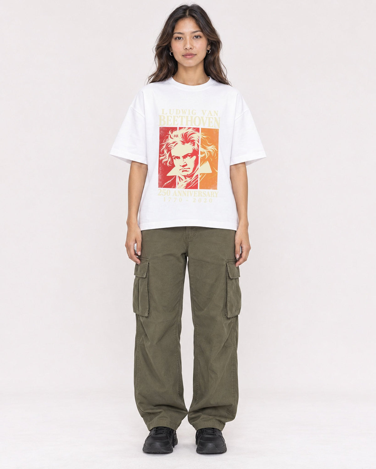 Mockup Boxy Heavyweight Tee White female full-body 02