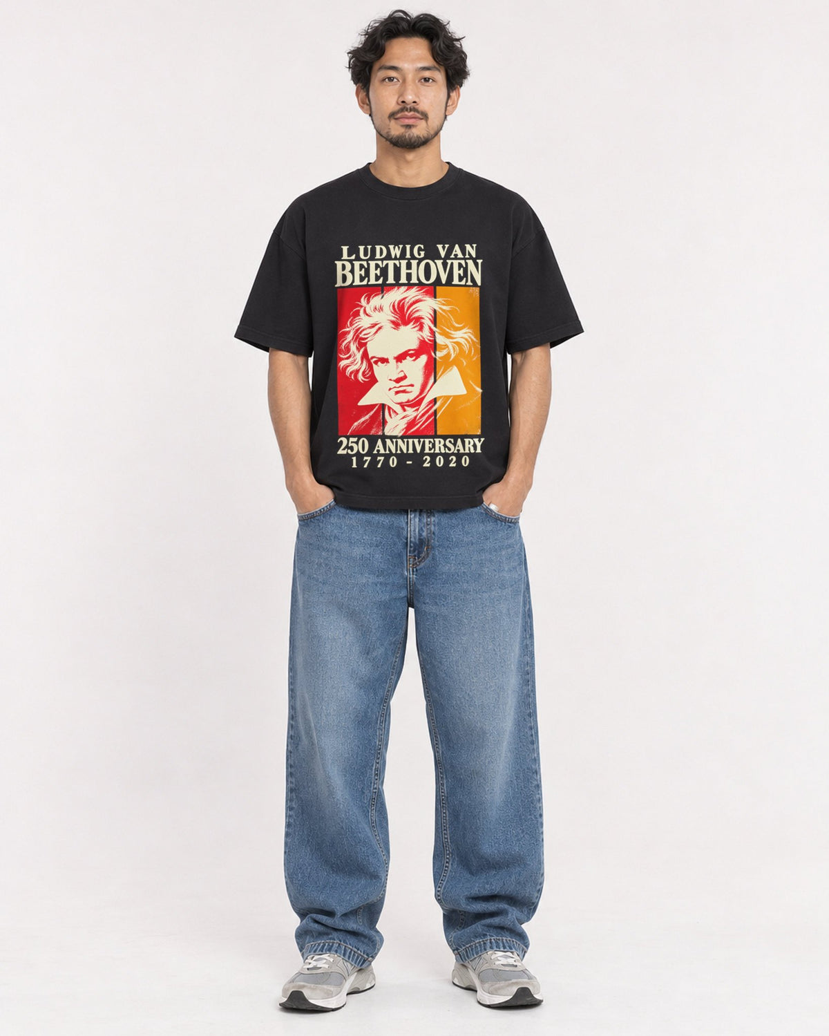 Mockup Boxy Heavyweight Tee Black male full-body 02