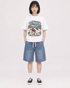 Mockup Boxy Heavyweight Tee White female full-body 11