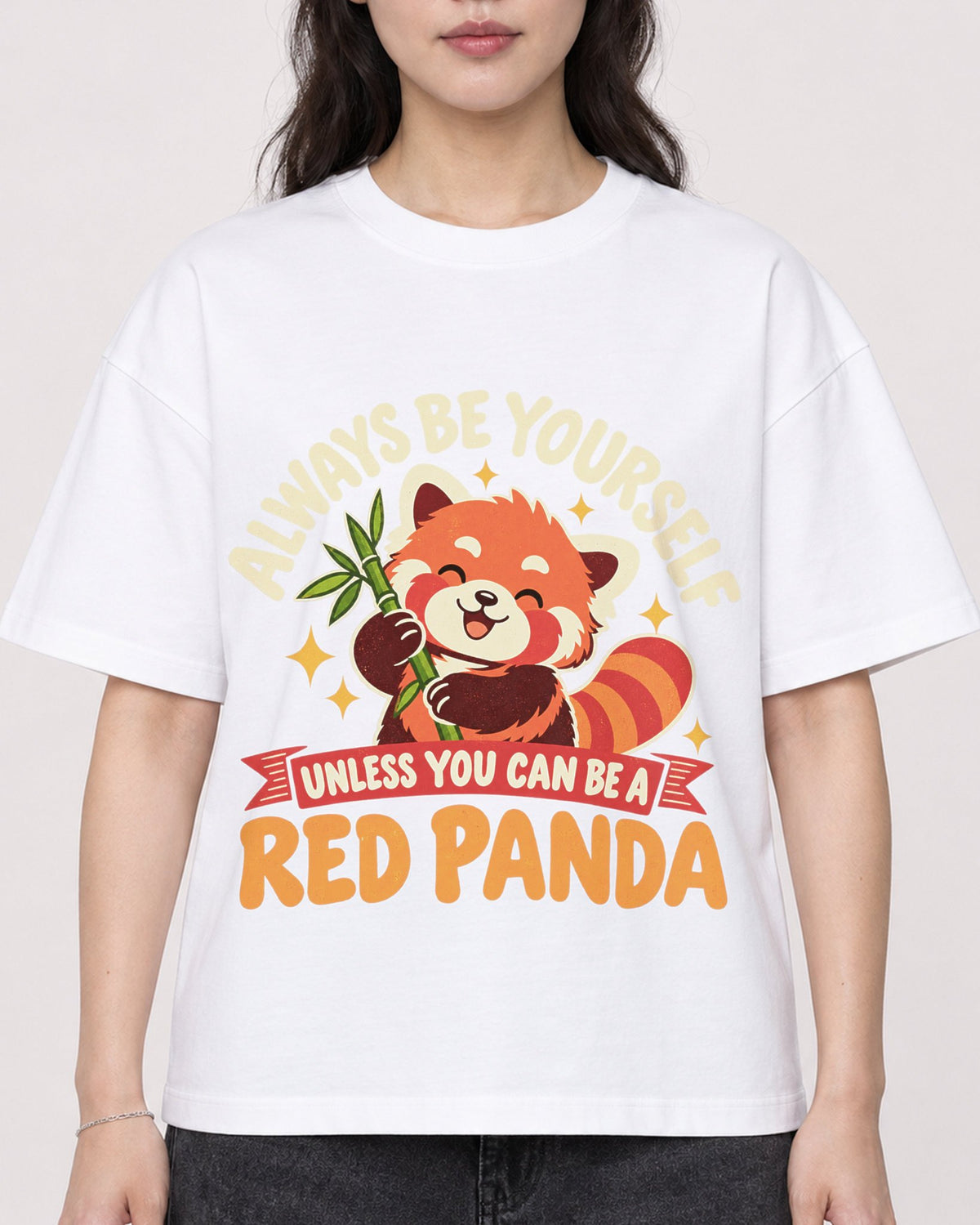 Mockup Boxy Heavyweight Tee White female close-up 03