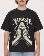 Mockup Boxy Heavyweight Tee Black male close-up 09