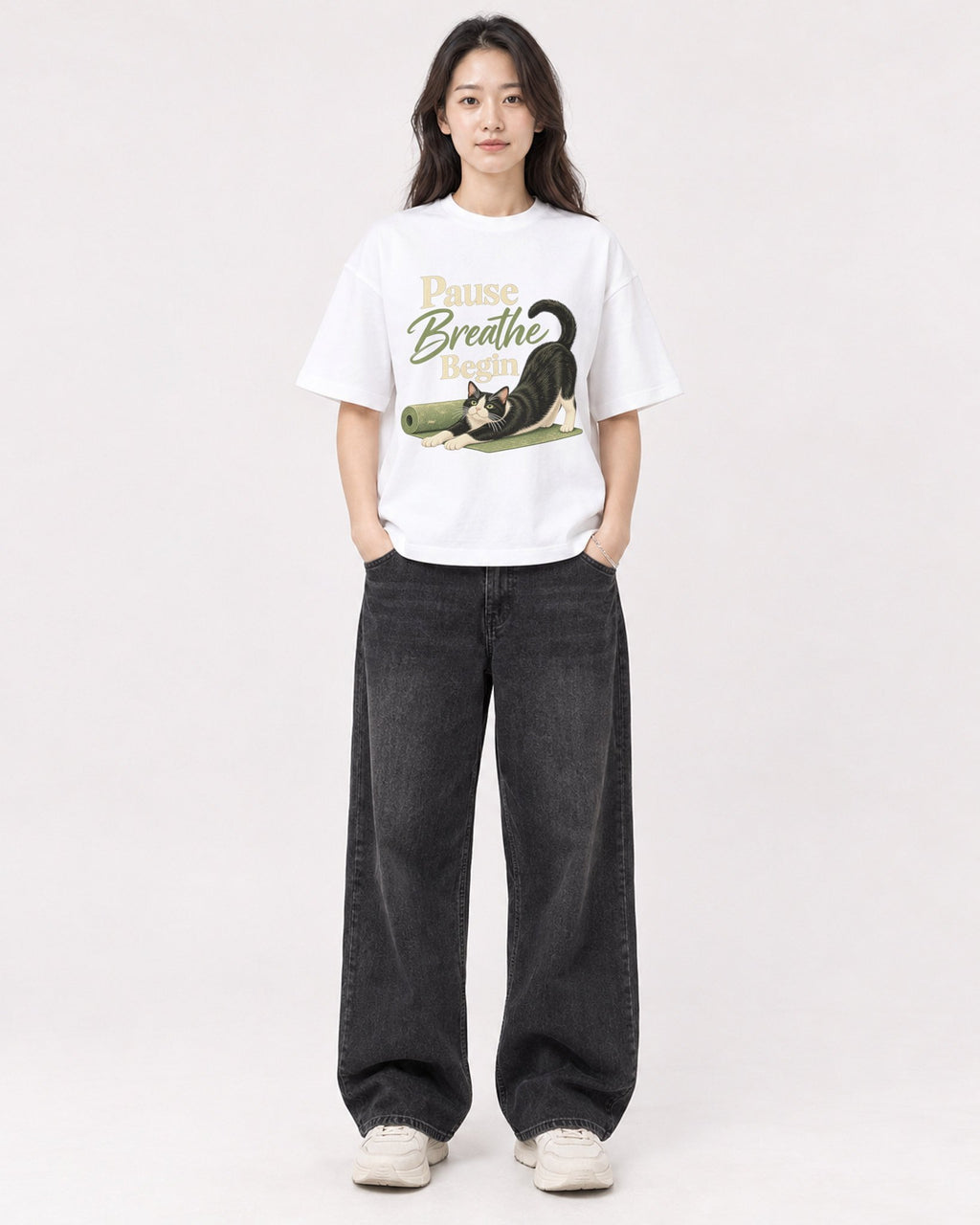 Mockup Boxy Heavyweight Tee White female full-body 03