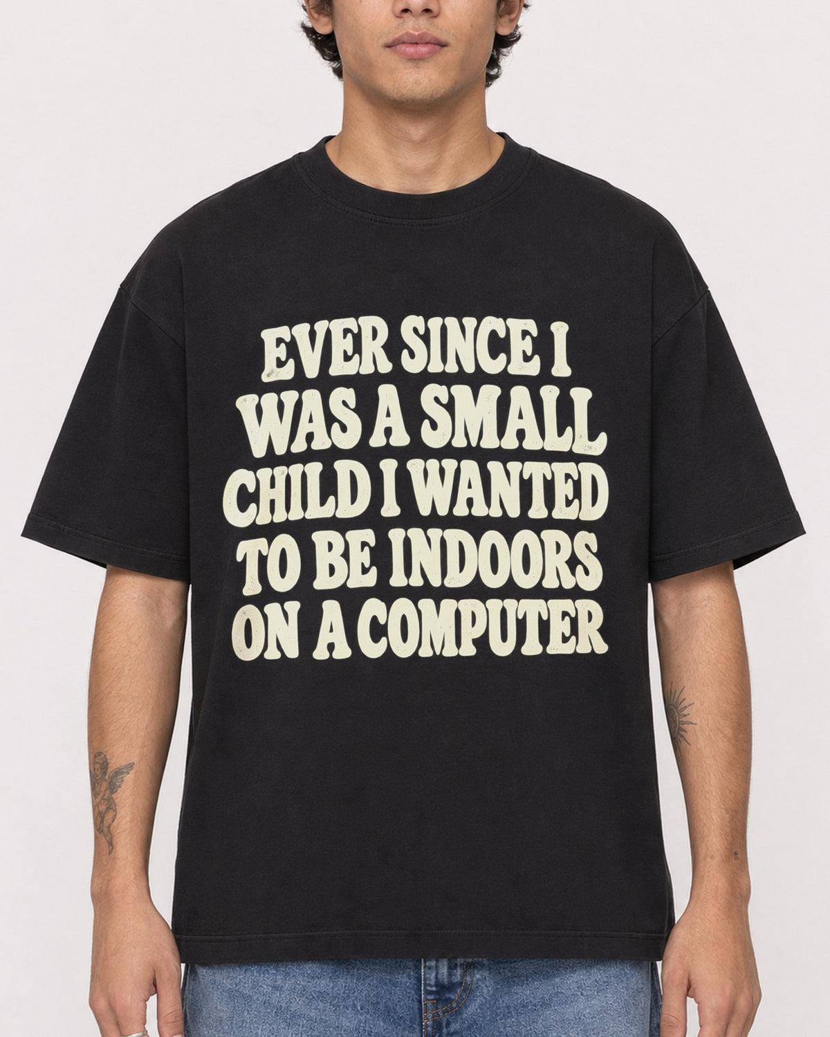 Mockup Boxy Heavyweight Tee Black male close-up 06