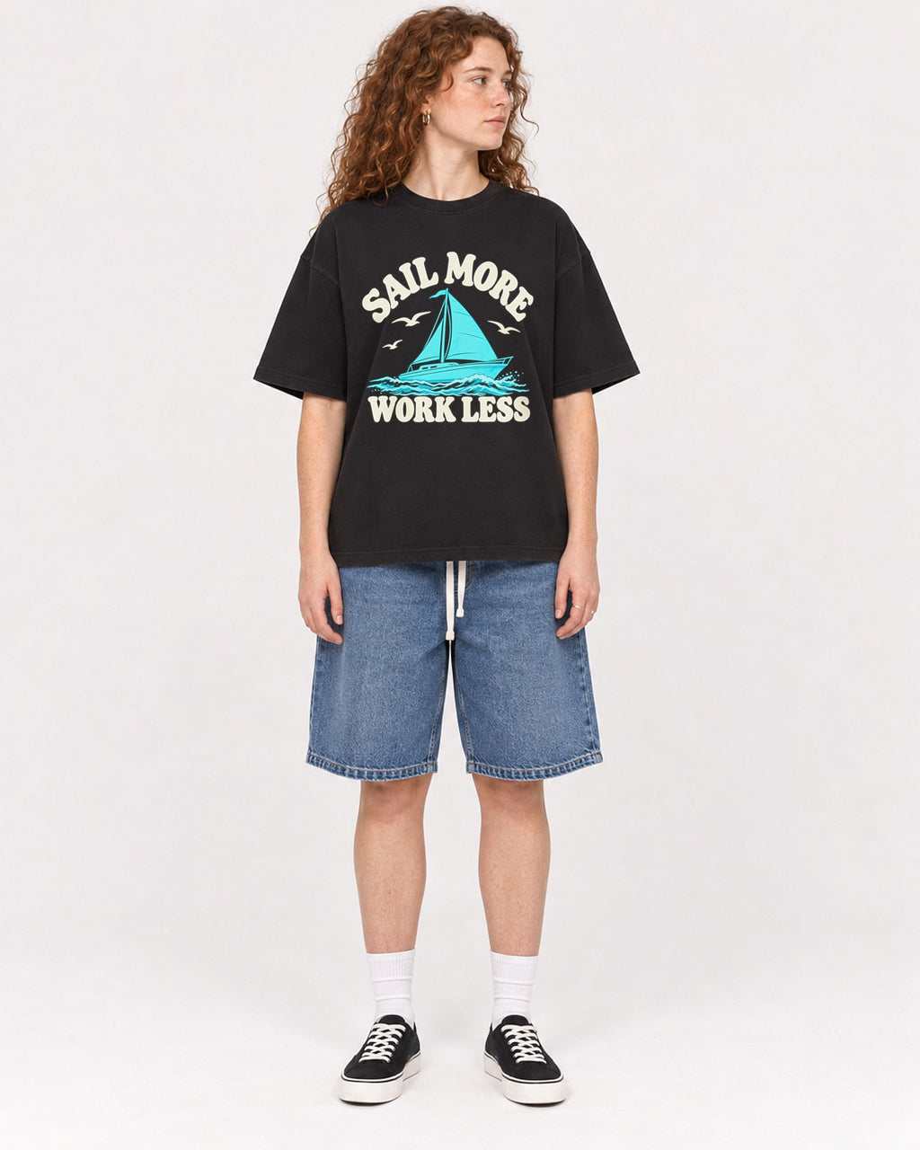 Mockup Boxy Heavyweight Tee Black female full-body 09