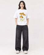 Mockup Boxy Heavyweight Tee White female full-body 03