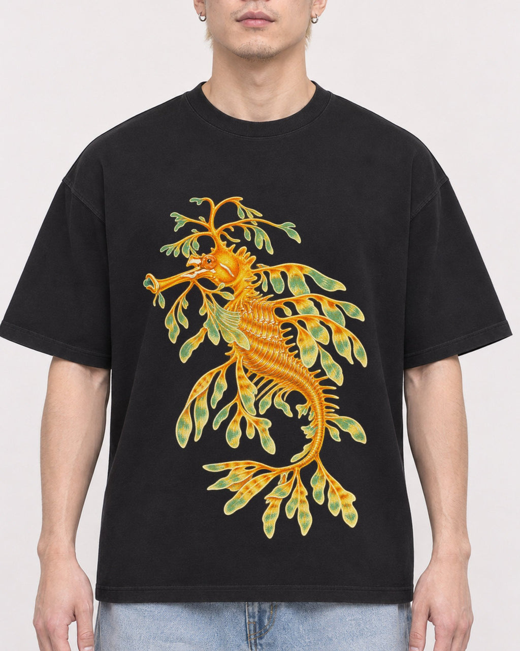 Mockup Boxy Heavyweight Tee Black male close-up 33