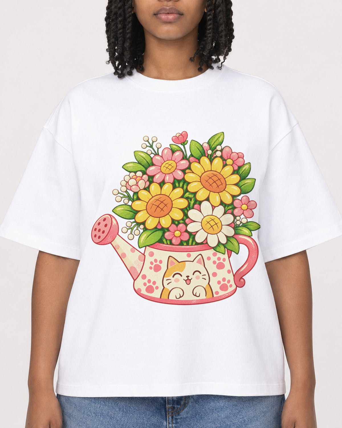 Mockup Boxy Heavyweight Tee White female close-up 15