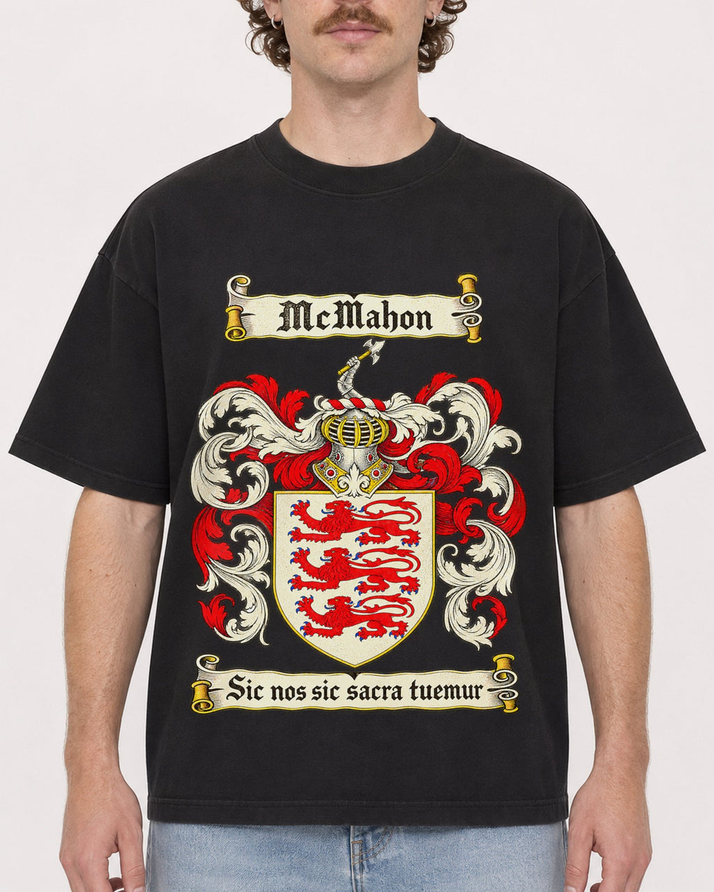 Mockup Boxy Heavyweight Tee Black male close-up 09