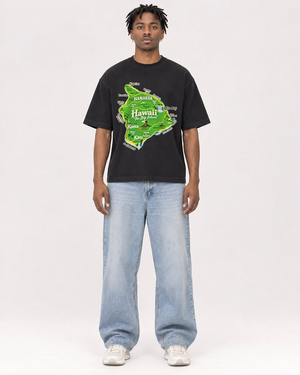 Mockup Boxy Heavyweight Tee Black male full-body 05