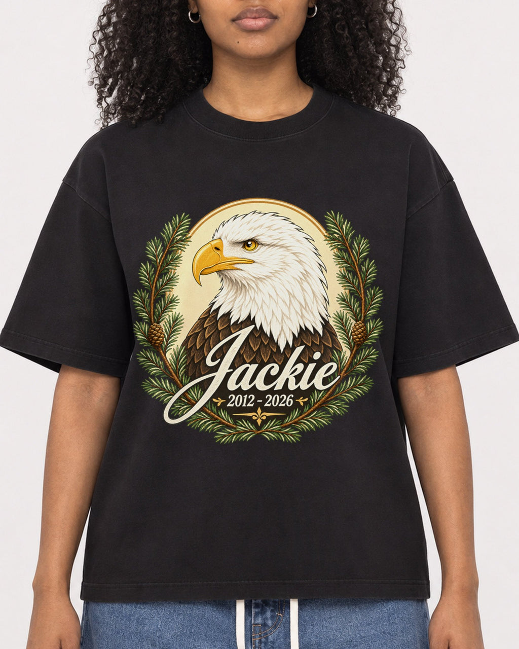 Mockup Boxy Heavyweight Tee Black female close-up 05
