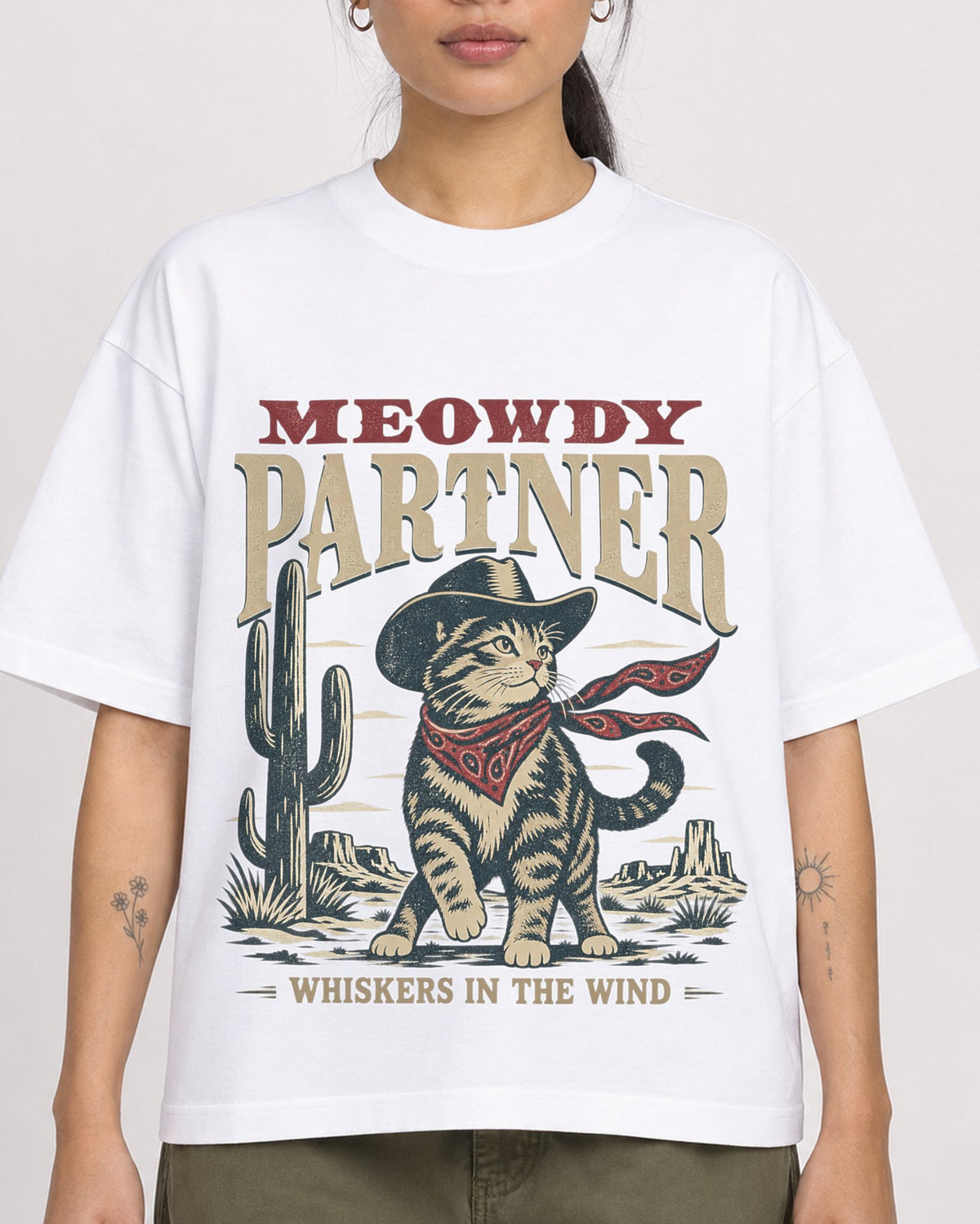 Mockup Boxy Heavyweight Tee White female close-up 42