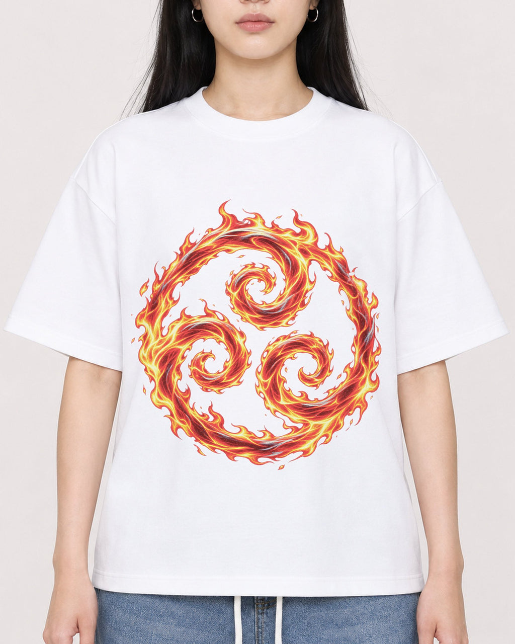 Mockup Boxy Heavyweight Tee White female close-up 01