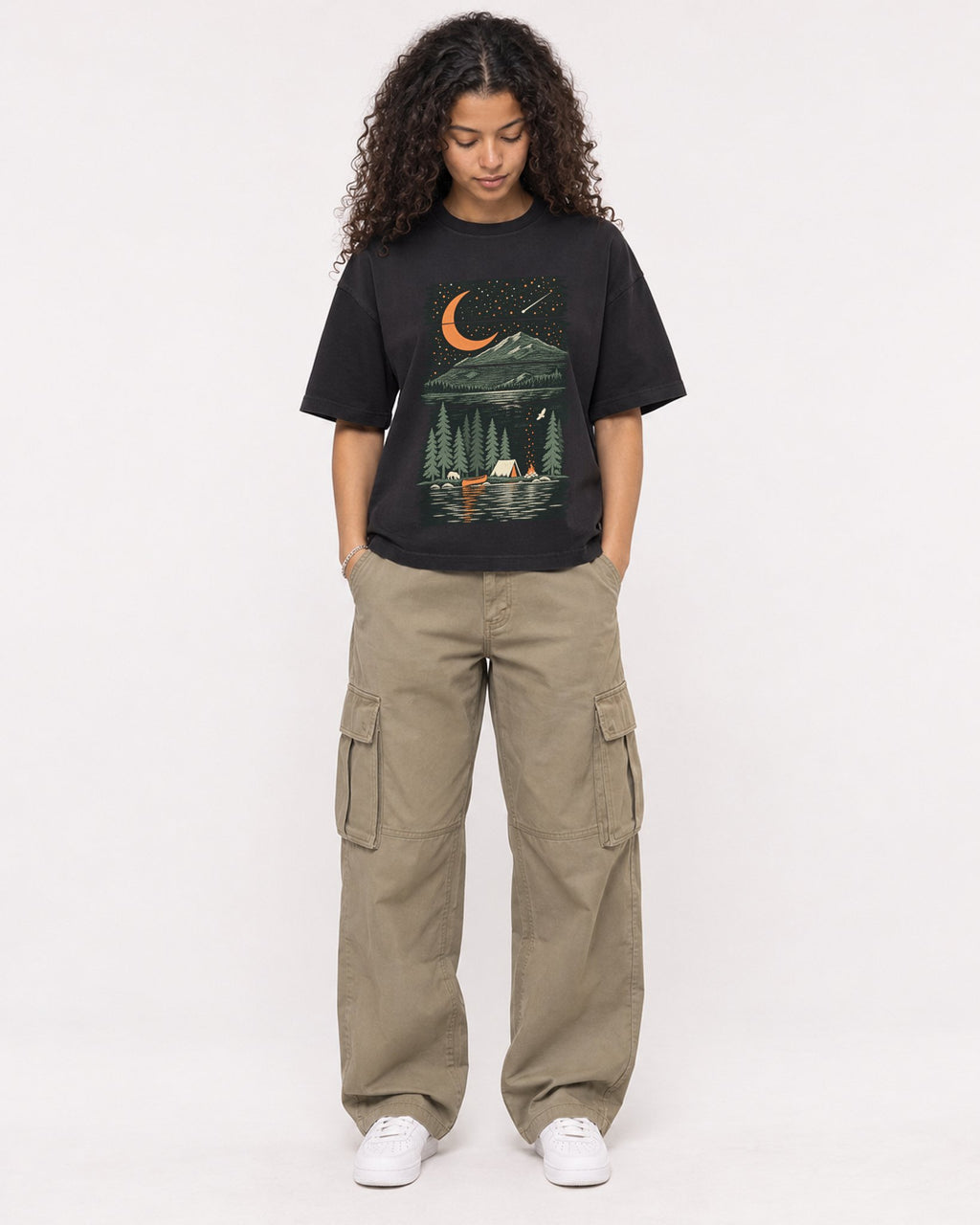 Mockup Boxy Heavyweight Tee Black female full-body 10