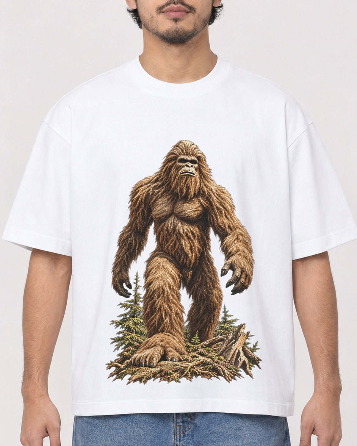 Mockup Boxy Heavyweight Tee White male close-up 02
