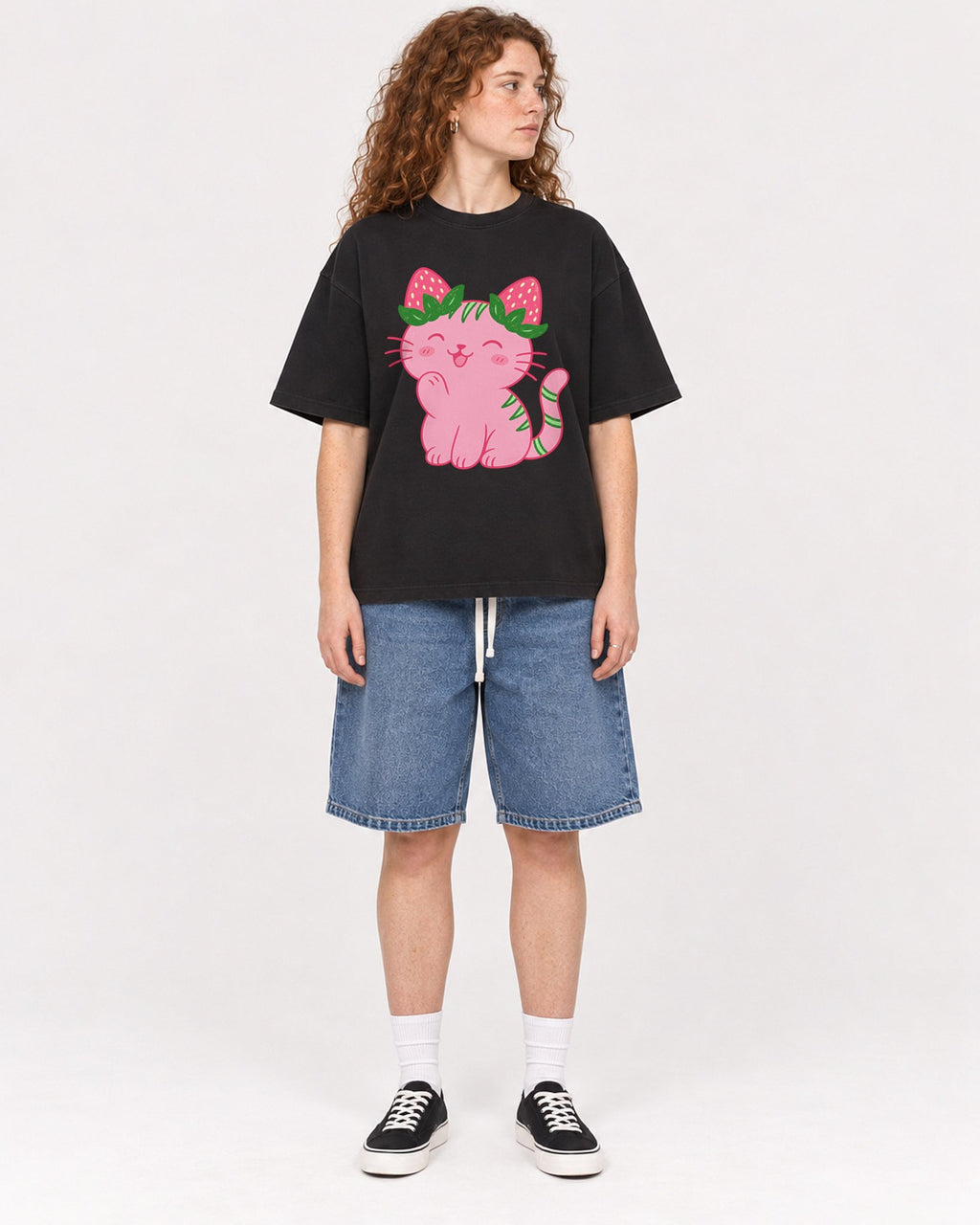 Mockup Boxy Heavyweight Tee Black female full-body 09