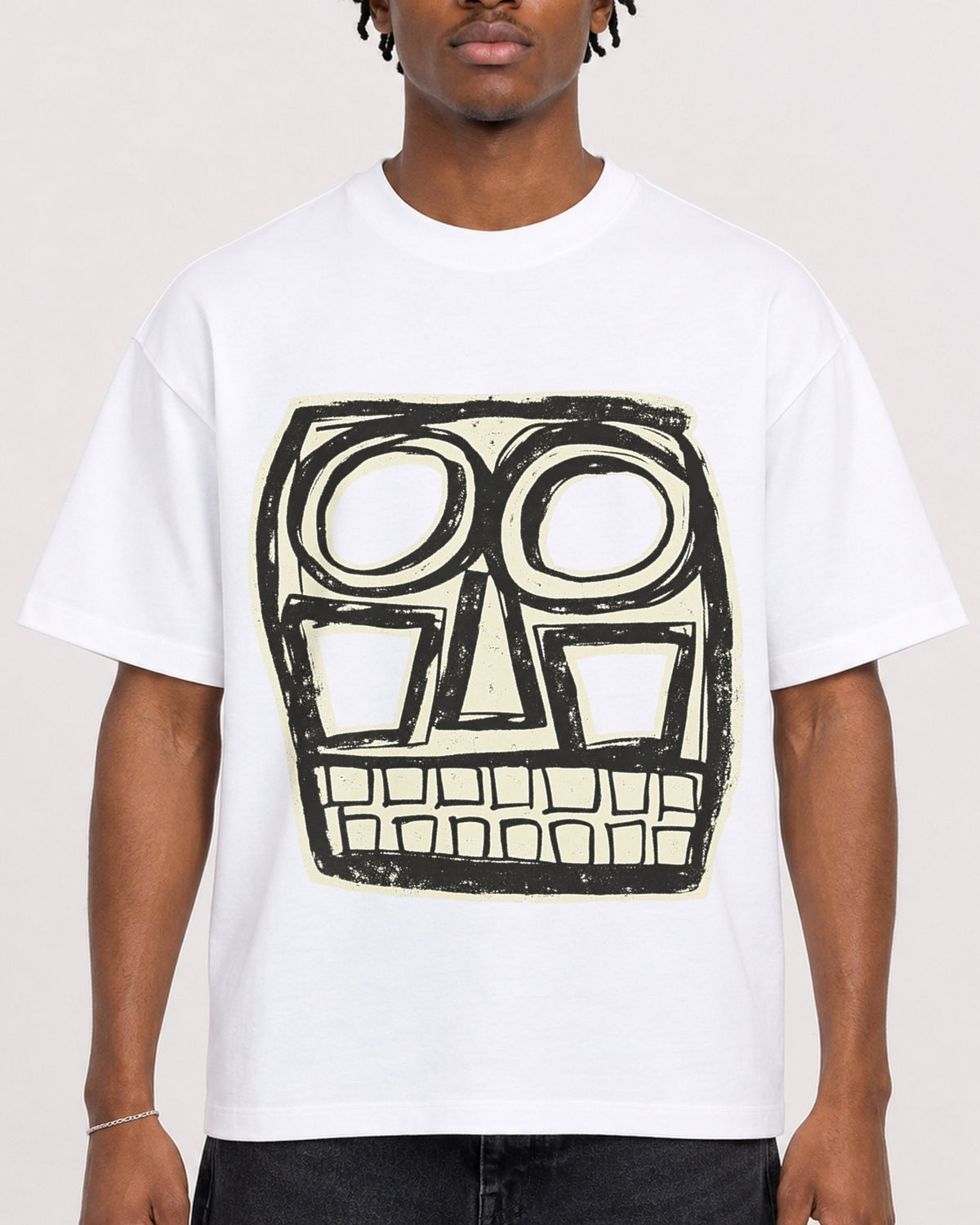 Mockup Boxy Heavyweight Tee White male close-up 05