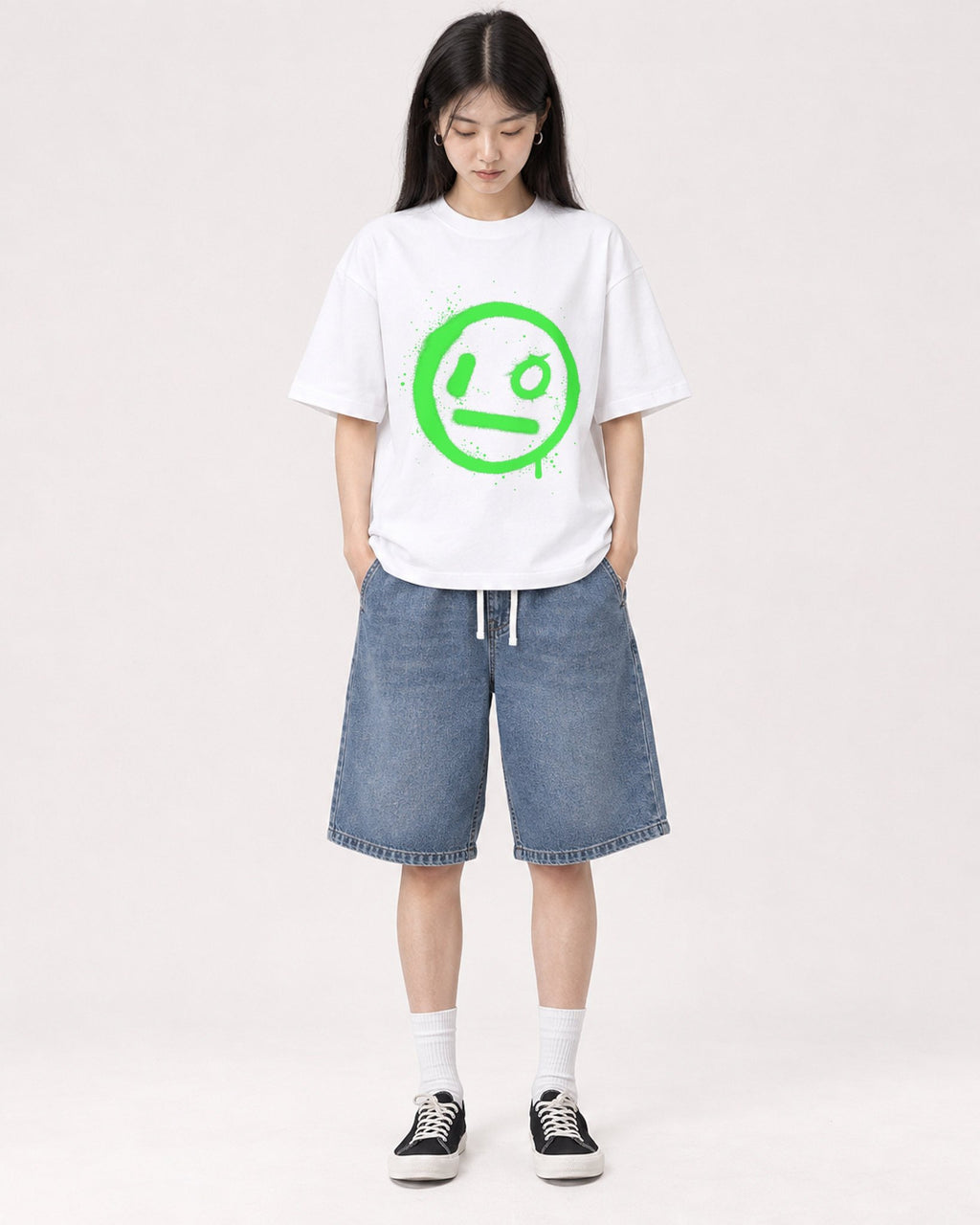 Mockup Boxy Heavyweight Tee White female full-body 01