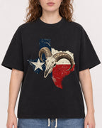 Mockup Boxy Heavyweight Tee Black female close-up 09