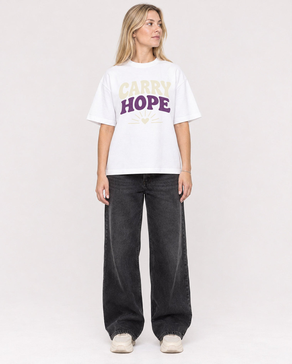 Mockup Boxy Heavyweight Tee White female full-body 08
