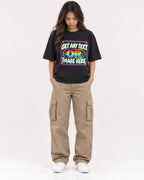 Mockup Boxy Heavyweight Tee Black female full-body 02