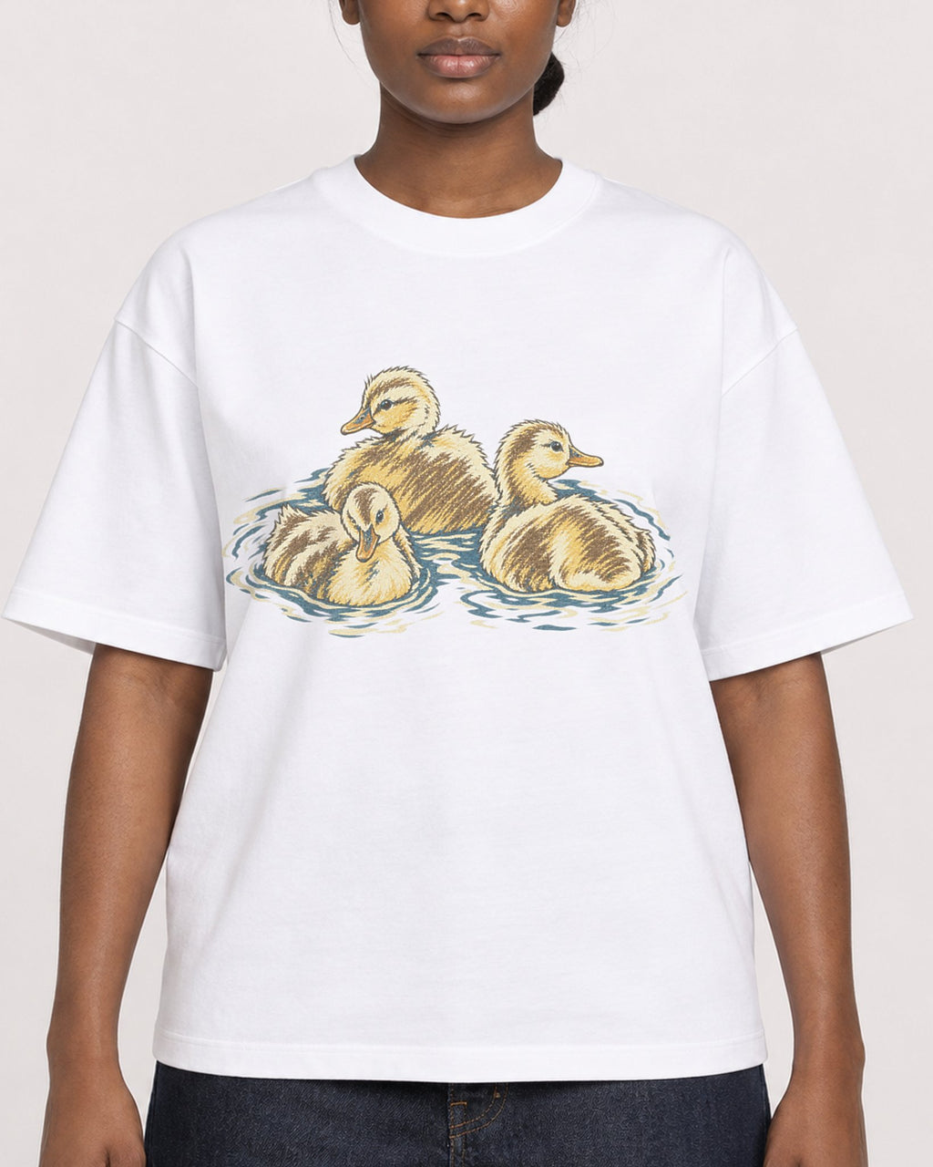 Mockup Boxy Heavyweight Tee White female close-up 34