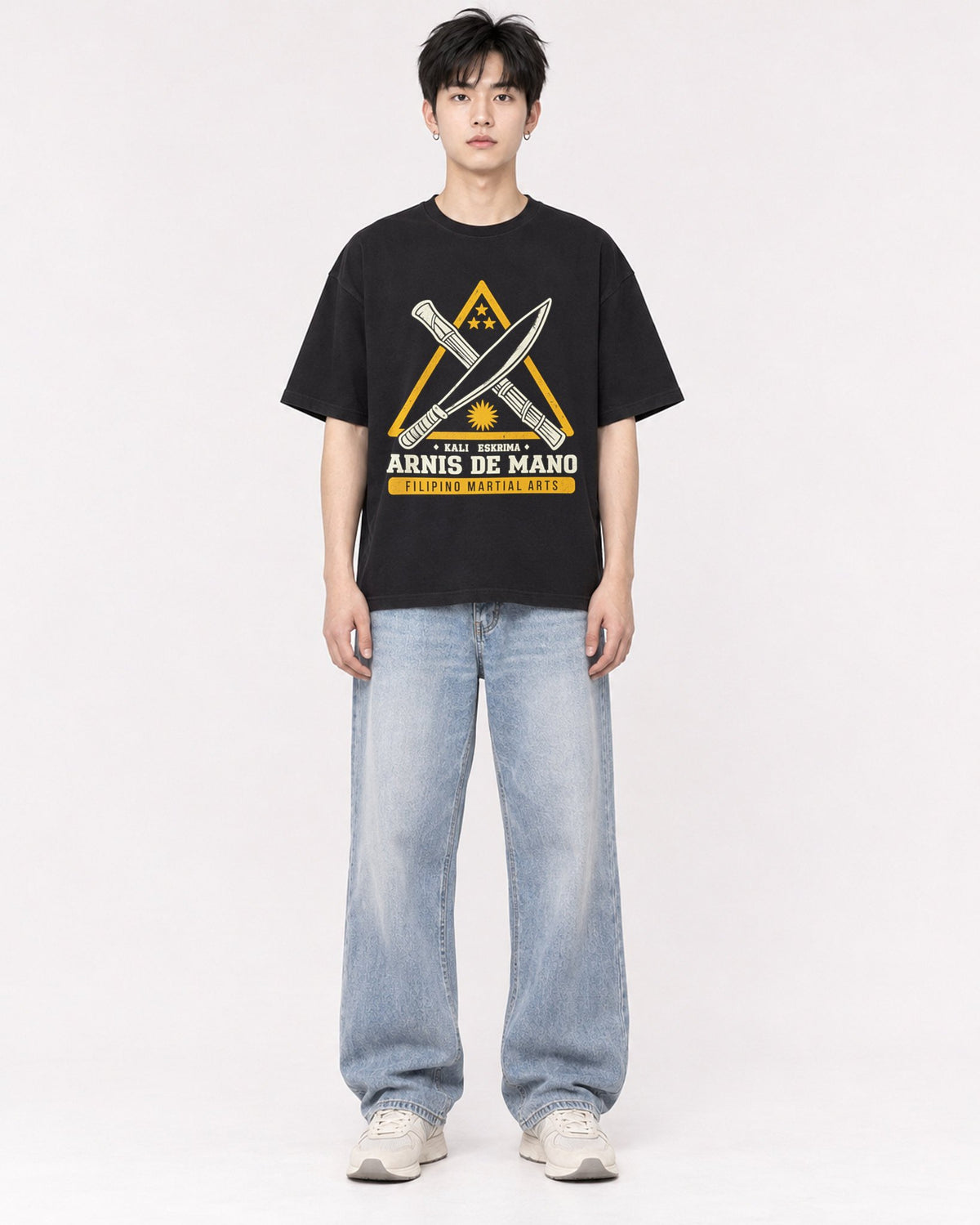 Mockup Boxy Heavyweight Tee Black male full-body 01