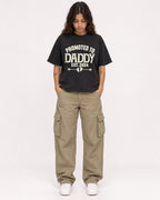 Mockup Boxy Heavyweight Tee Black female full-body 06
