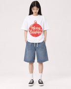 Mockup Boxy Heavyweight Tee White female full-body 01