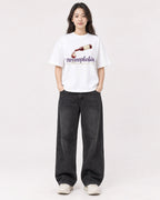 Mockup Boxy Heavyweight Tee White female full-body 03