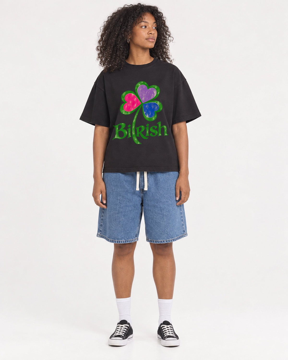 Mockup Boxy Heavyweight Tee Black female full-body 05
